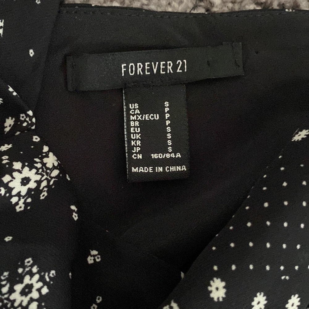 Forever 21 Dress - Picture 3 of 3